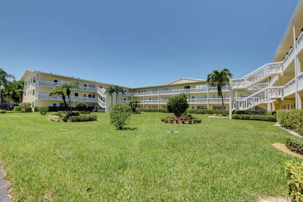 64 Dorset B, Boca Raton, FL 33434