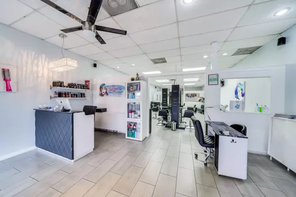 1471 N Palm AVE, Pembroke Pines, FL 33026