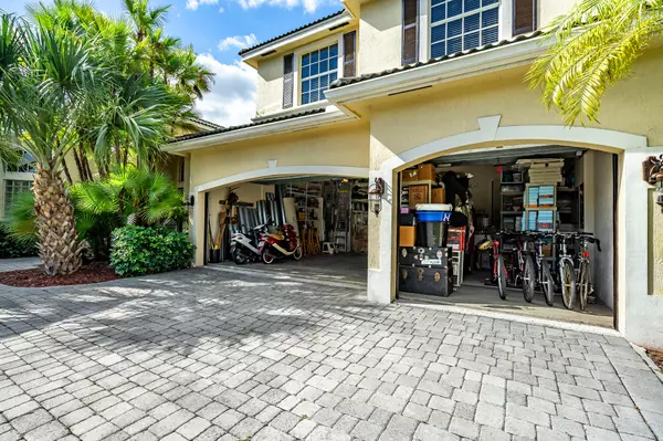 Boca Raton, FL 33428,9544 Parkview AVE