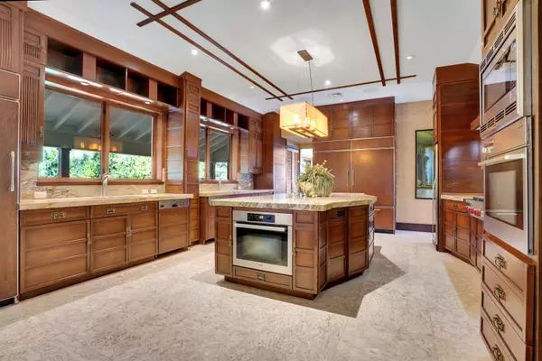 North Palm Beach, FL 33408,12540 Seminole Beach RD