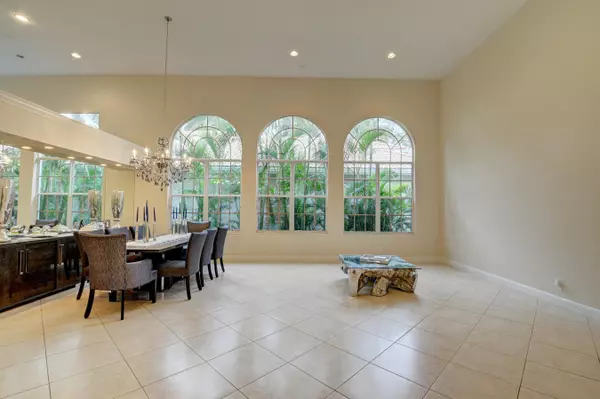 Boca Raton, FL 33496,4077 Briarcliff CIR