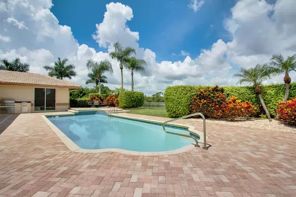 Palm Beach Gardens, FL 33418,8667 Steeplechase DR