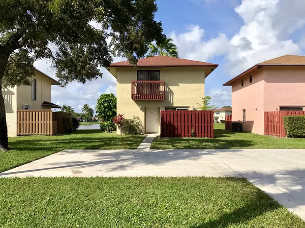 West Palm Beach, FL 33415,5208 Garden Hills CIR