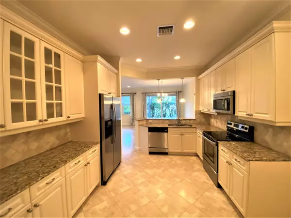 Delray Beach, FL 33445,132 W Prive CIR