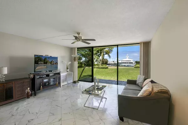 134 Lakeshore DR G-24, North Palm Beach, FL 33408