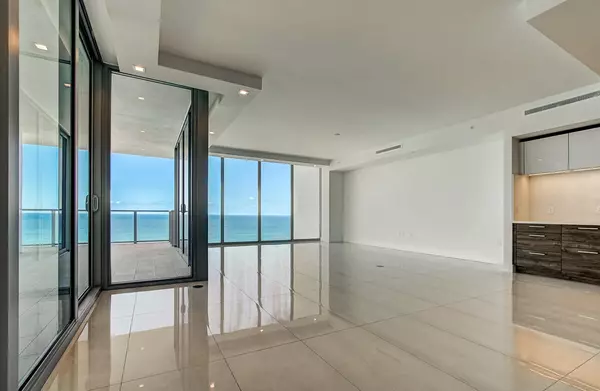 Singer Island, FL 33404,5000 N Ocean DR 1701