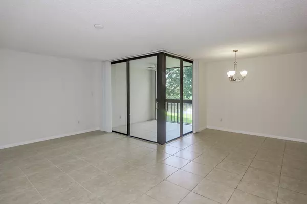 Delray Beach, FL 33444,820 Lavers CIR G309