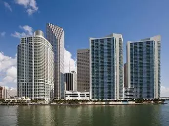 300 S Biscayne BLVD T-2701, Miami, FL 33131