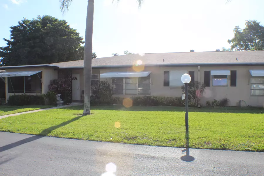 857 North DR B, Delray Beach, FL 33445