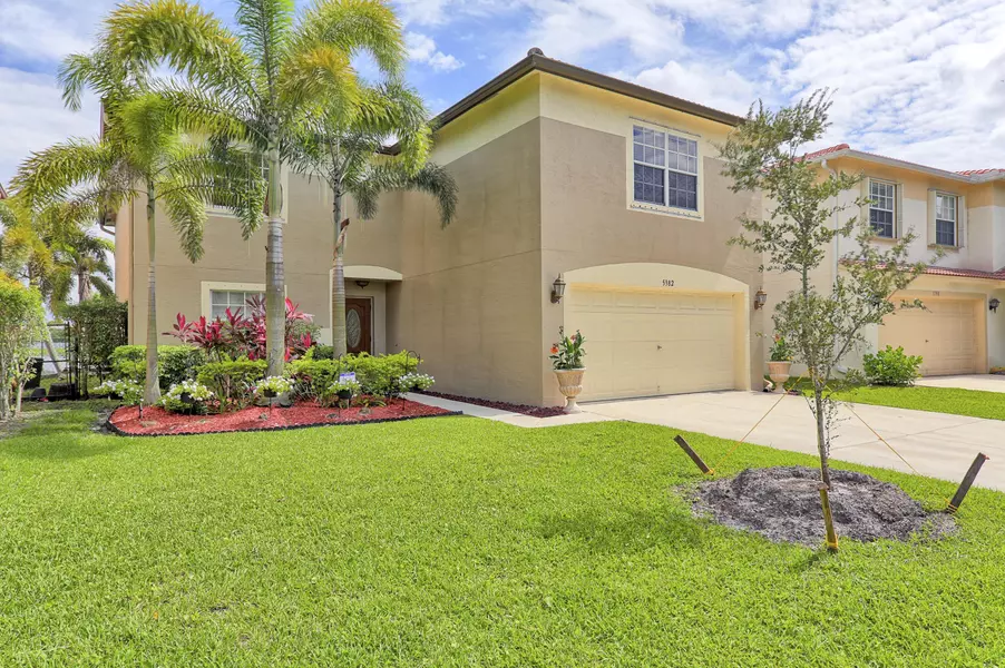 5382 Meadows Edge DR, Lake Worth, FL 33463