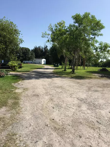 4649 NW 30th ST, Okeechobee, FL 34972