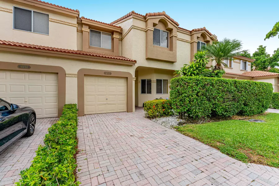 6763 Via Regina, Boca Raton, FL 33433