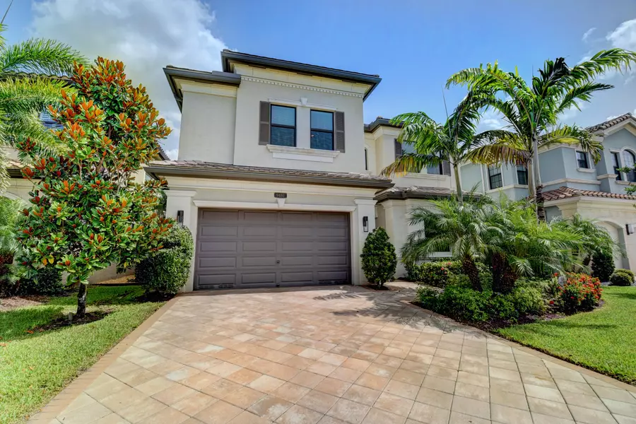 9481 Eden Roc CT, Delray Beach, FL 33446