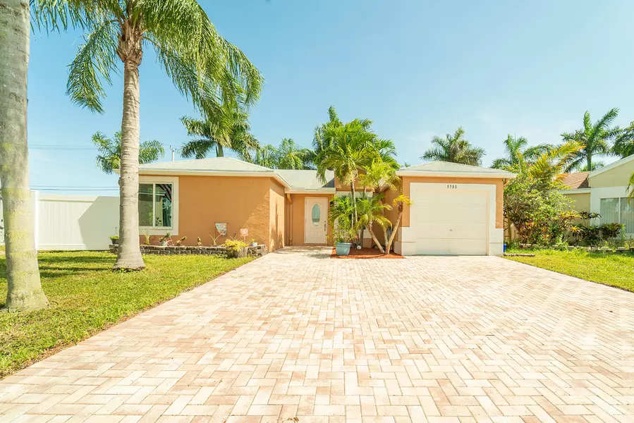 9785 Ridgecreek RD, Boca Raton, FL 33496