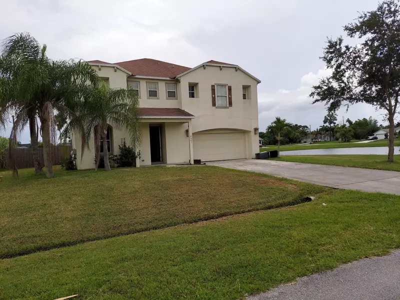 4661 SW Eagle ST, Port Saint Lucie, FL 34953