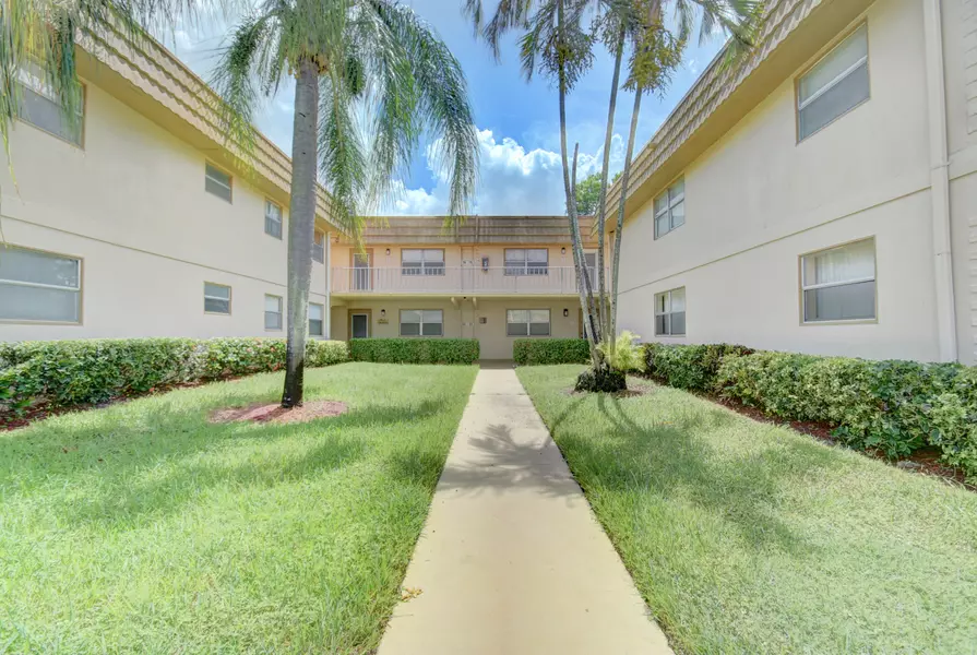 75 Monaco B, Delray Beach, FL 33446