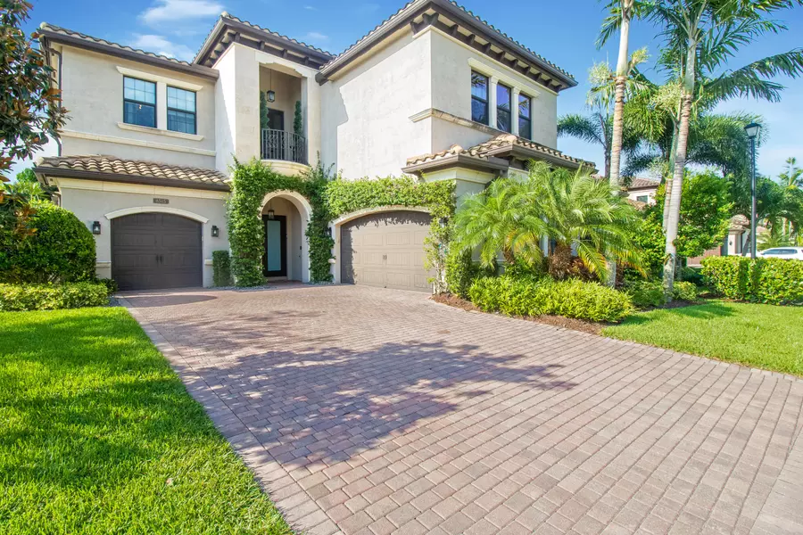 8515 Lewis River RD, Delray Beach, FL 33446