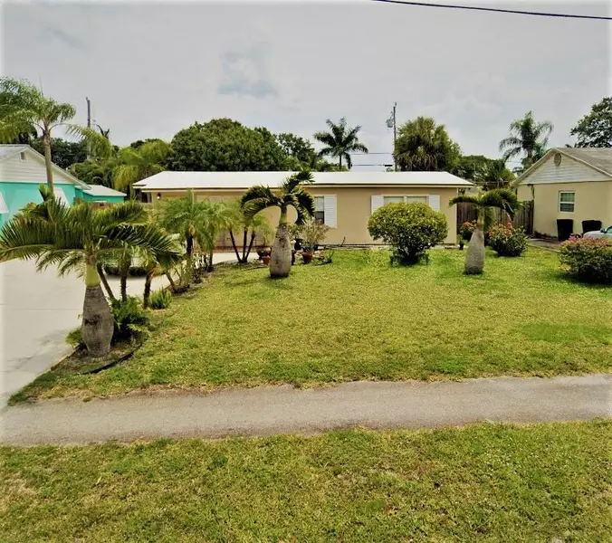 503 N Pennock LN, Jupiter, FL 33458