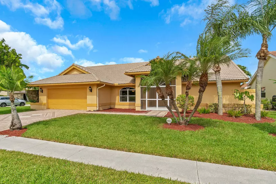 6412 Hudson Bay LN, Lake Worth, FL 33467