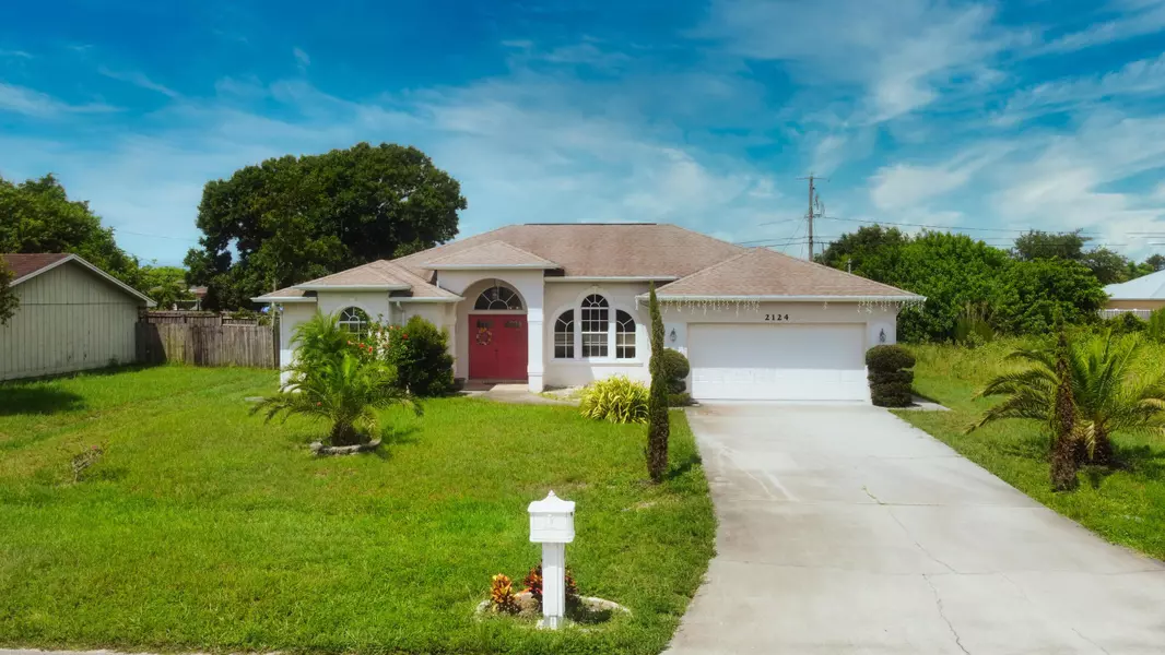 2124 SW Cameo BLVD, Port Saint Lucie, FL 34953