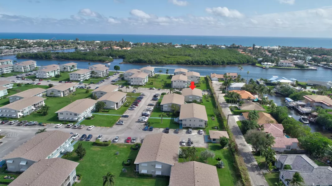 800 W Horizons 210, Boynton Beach, FL 33435