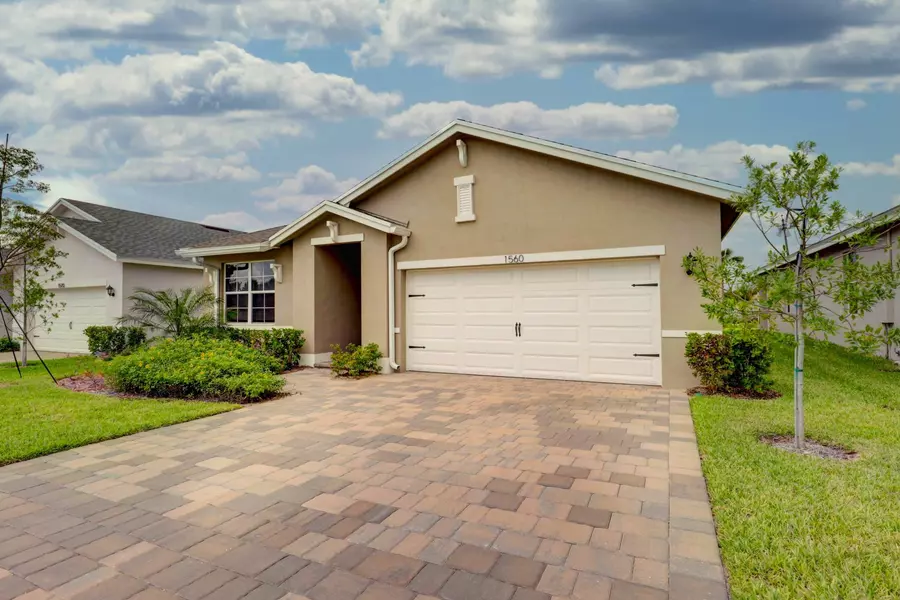 1560 NE Skyhigh TER, Jensen Beach, FL 34957