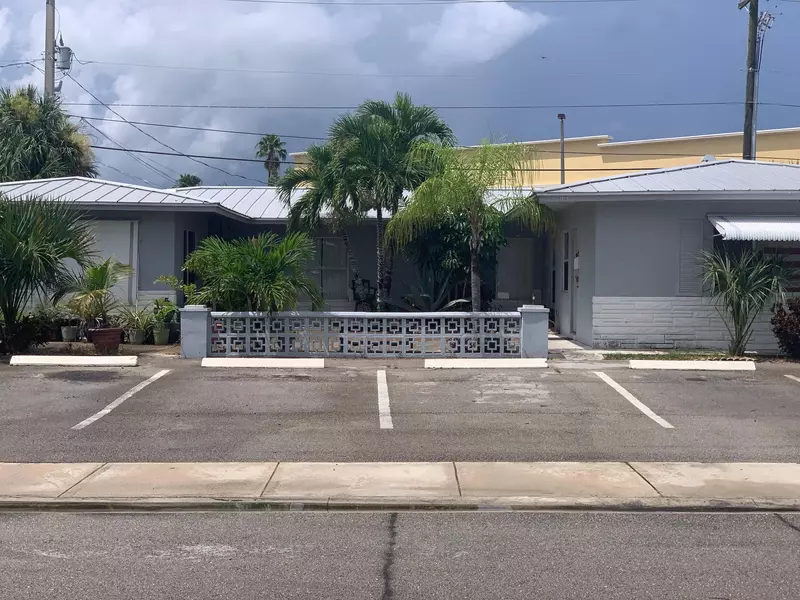 1019 SE 3rd ST, Deerfield Beach, FL 33441