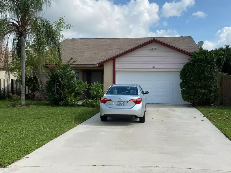 5248 Arbor Glen CIR, Lake Worth, FL 33463