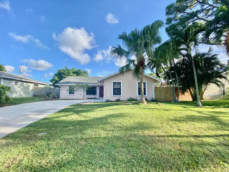 6104 Eberts ST, Jupiter, FL 33458