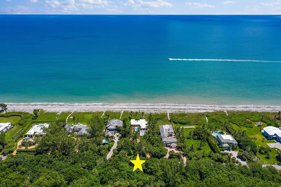 55 N Beach RD, Hobe Sound, FL 33455