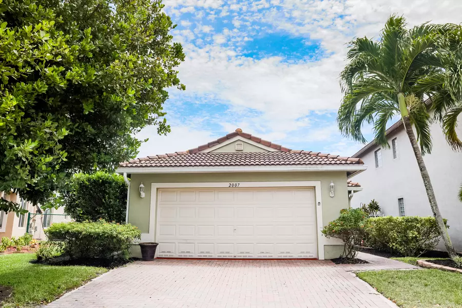 2007 Little Torch ST, Riviera Beach, FL 33407