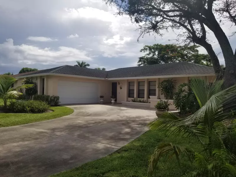 1245 Summerwood CIR, Wellington, FL 33414