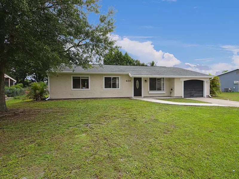 409 SW Eastport CIR, Port Saint Lucie, FL 34953