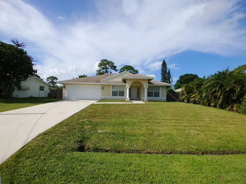 365 NE Surfside AVE, Port Saint Lucie, FL 34983