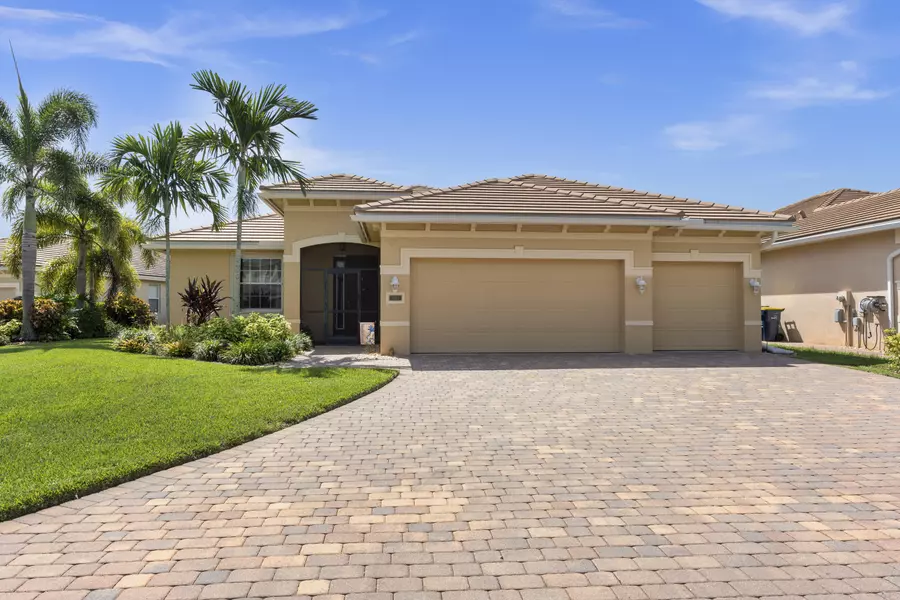 2029 NW Windemere DR, Jensen Beach, FL 34957