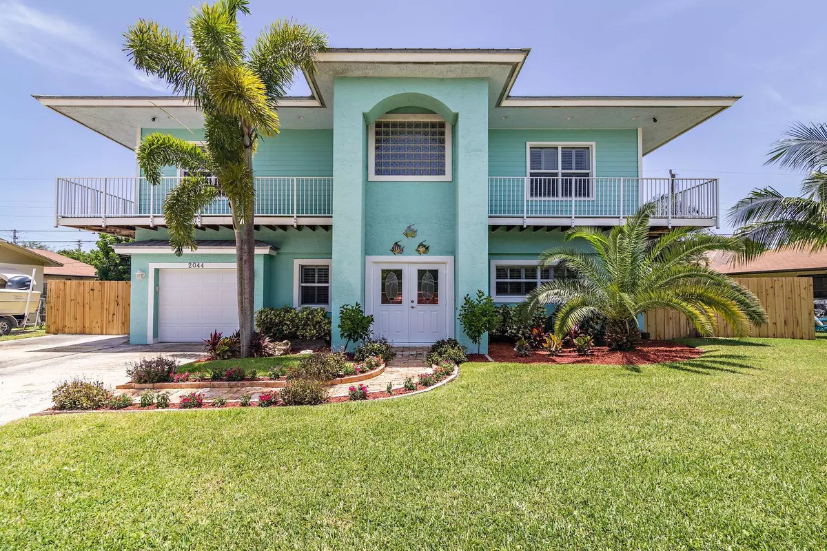 North Palm Beach, FL 33408,2044 S Suzanne CIR