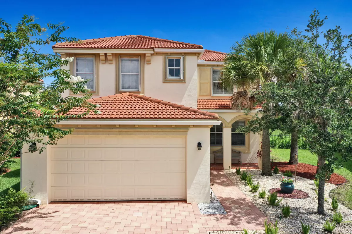 Royal Palm Beach, FL 33411,2723 Pienza CIR