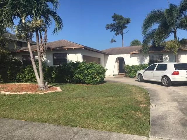 West Palm Beach, FL 33413,795 Ryanwood DR