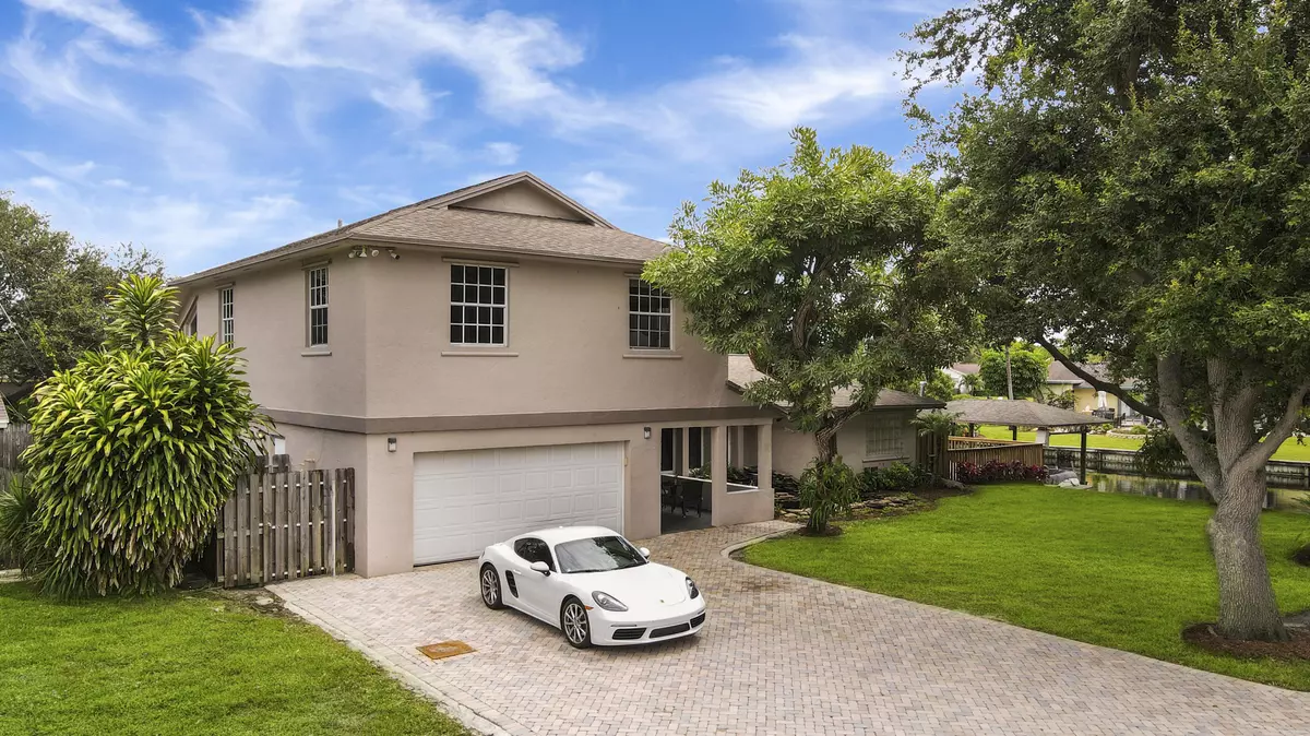 Lantana, FL 33462,3267 Gondolier WAY