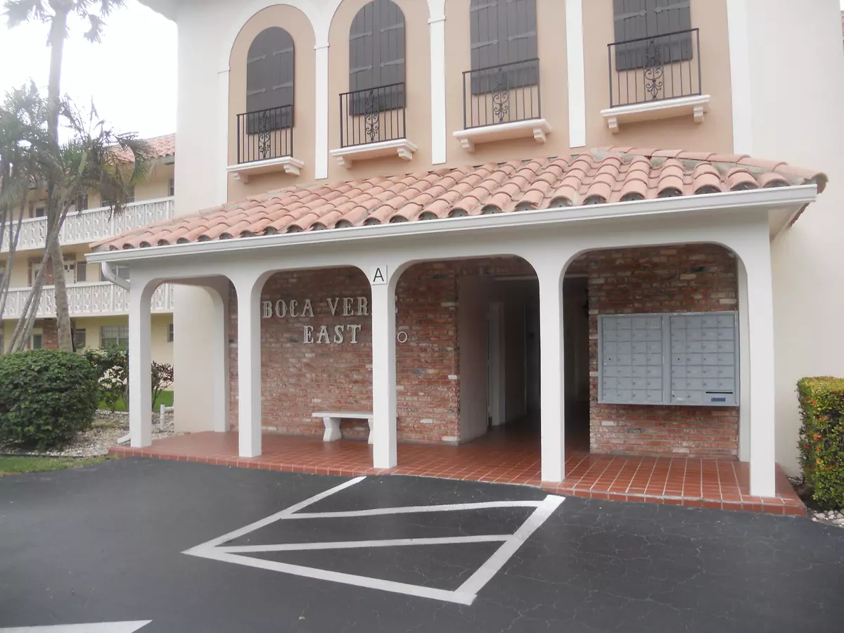 Boca Raton, FL 33432,50 SW SW 3rd AVE 2040