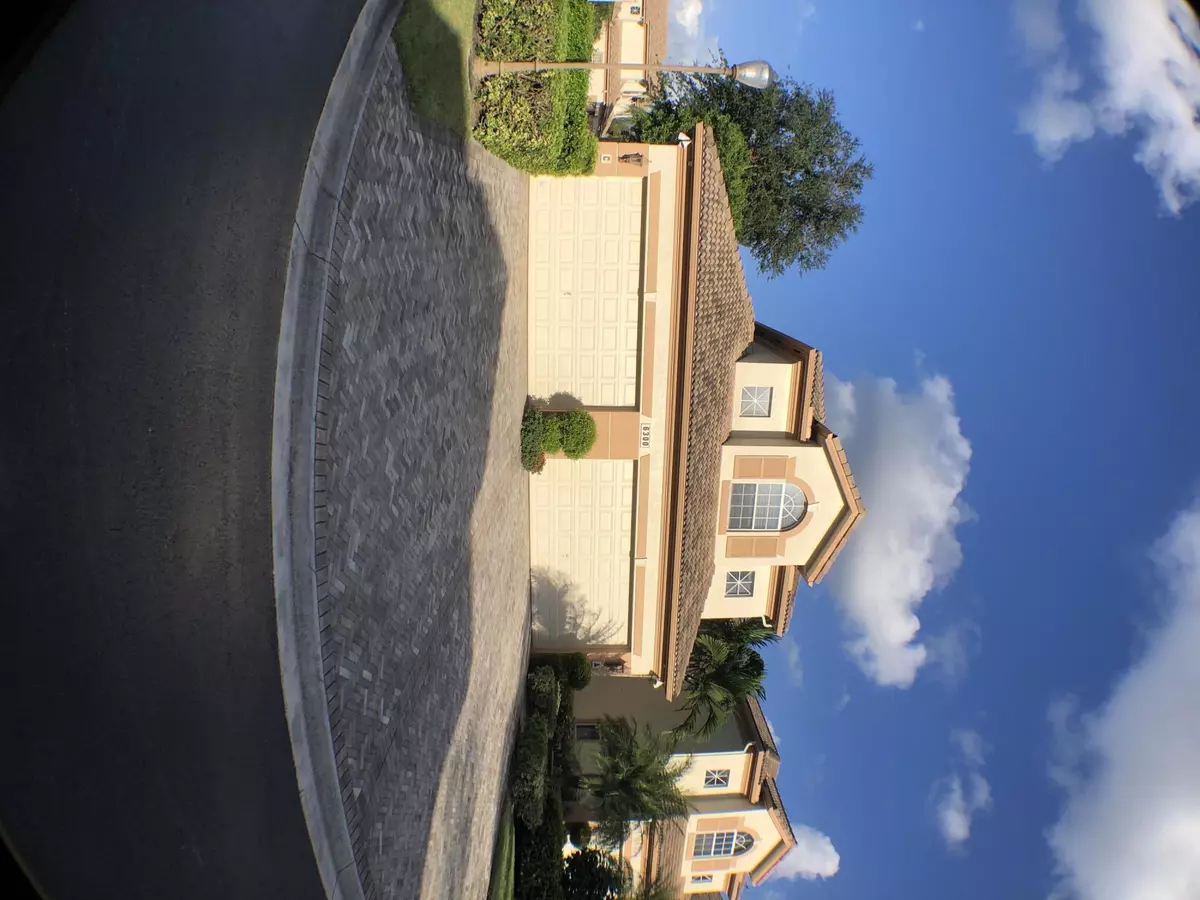 Boca Raton, FL 33496,6300 Graycliff DR A