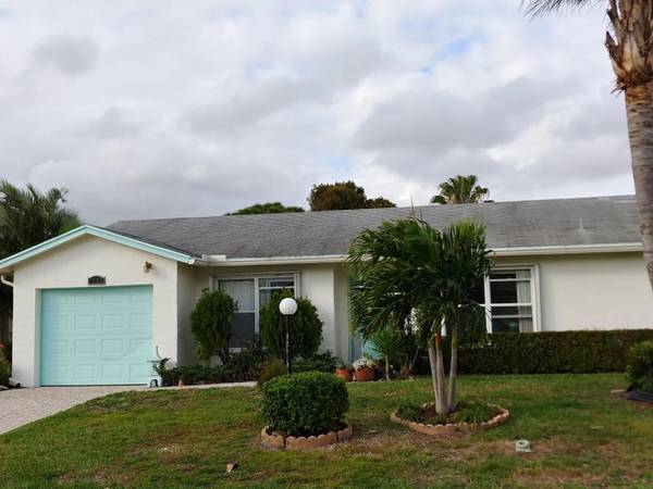 6326 Silver Moon LN, Greenacres, FL 33463