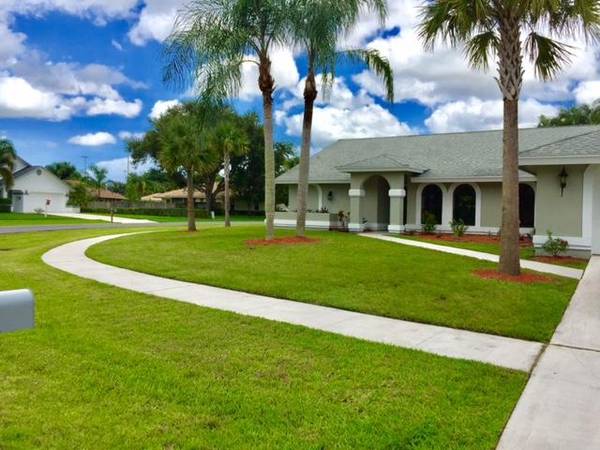 2779 Yarmouth DR, Wellington, FL 33414
