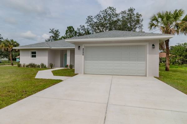 8086 106 AVE, Vero Beach, FL 32967