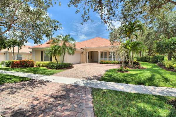 8009 Inagua LN, Wellington, FL 33414