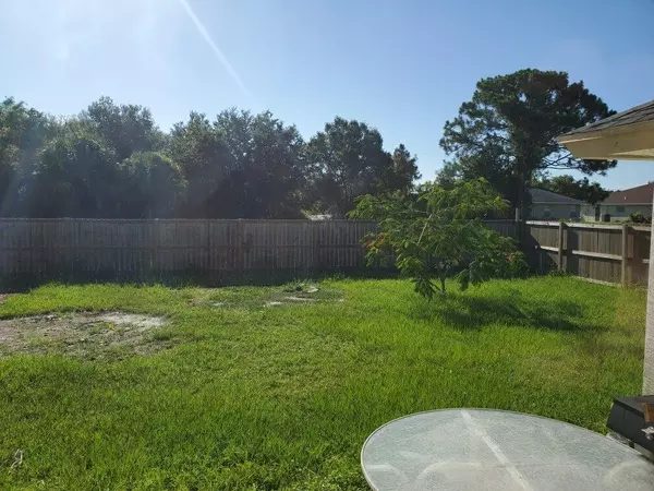 Port Saint Lucie, FL 34953,3933 SW Kamsler ST