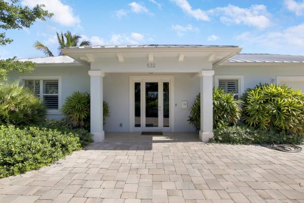 532 Anchorage DR, North Palm Beach, FL 33408