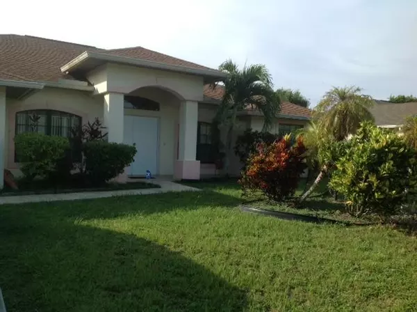 Port Saint Lucie, FL 34953,673 SW Post TER