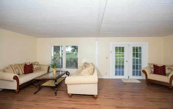 Barefoot Bay, FL 32976,1242 Waterway DR