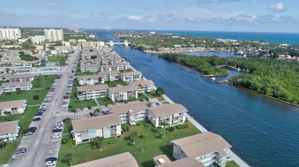 Boynton Beach, FL 33435,560 W Horizons 202